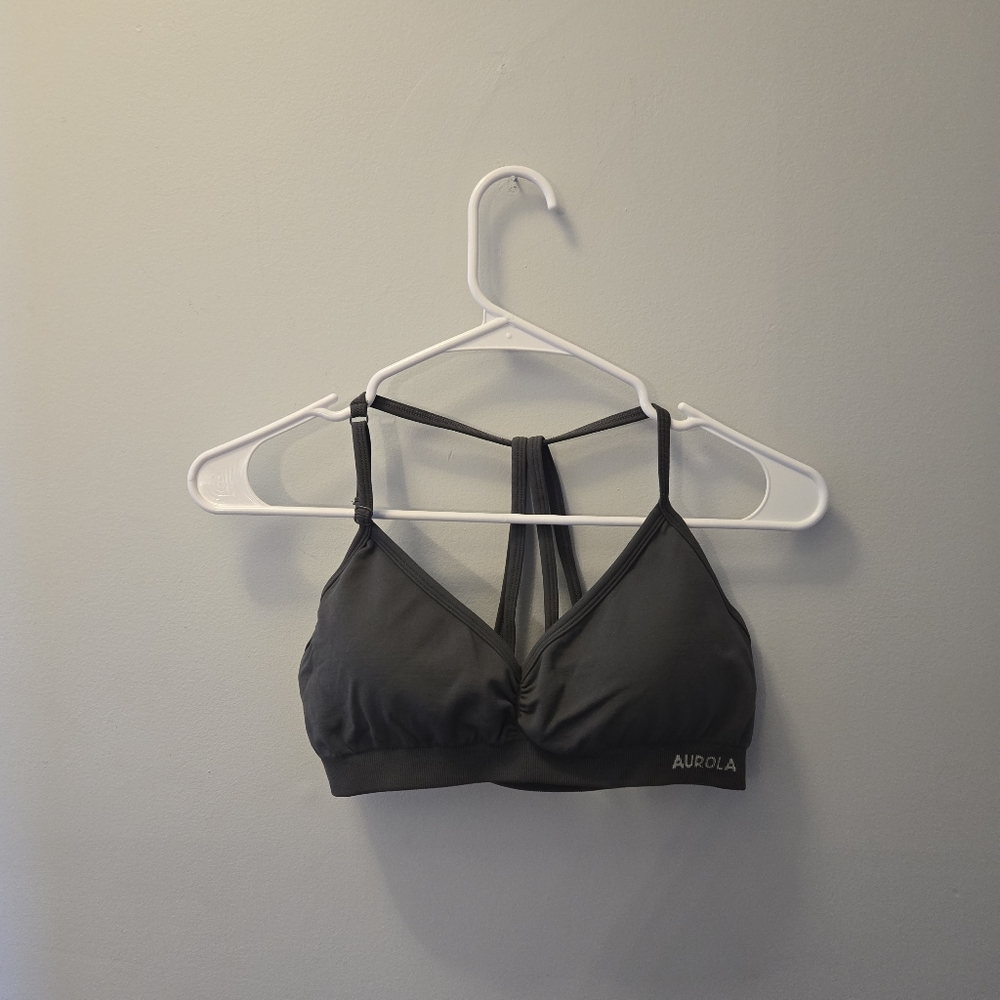 Aurola Sports Bra